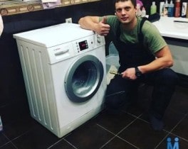Игорь Романов